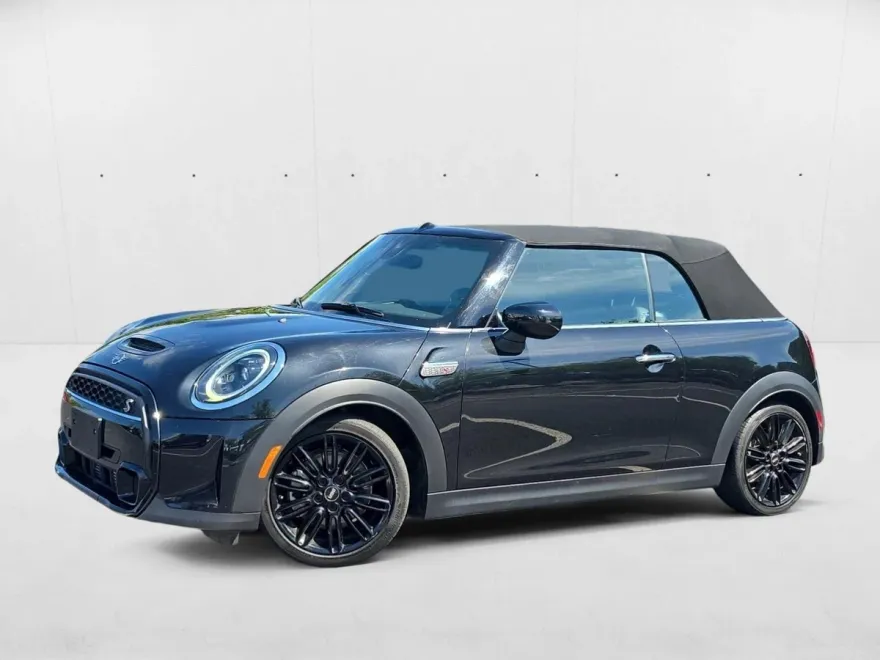 2024 Mini Cooper Convertible S photo 1