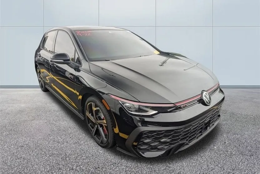 2025 Volkswagen Golf GTI SE photo 1