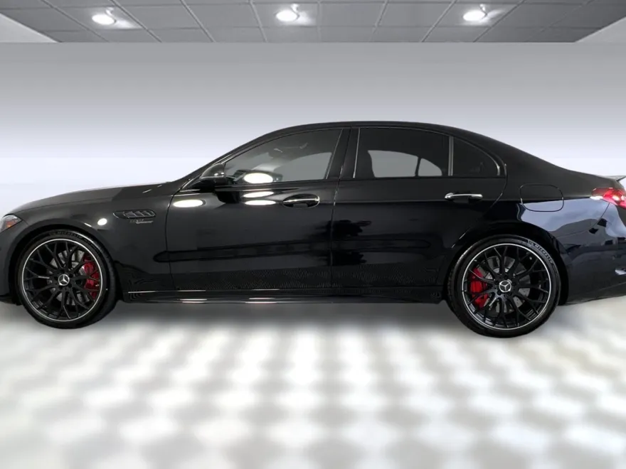 2025 Mercedes Benz C AMG 63 S E PERFORMANCE photo 1