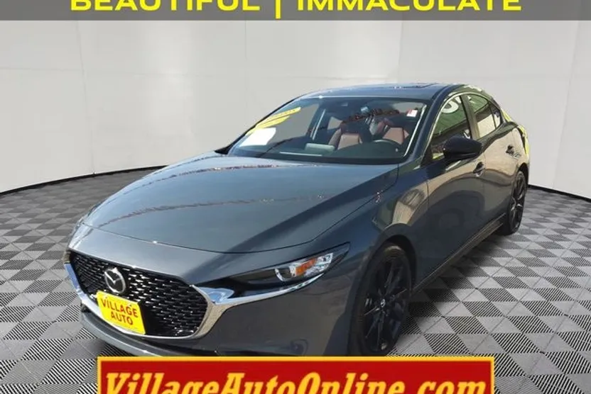 2023 Mazda Mazda3 2.5 s Carbon photo 1
