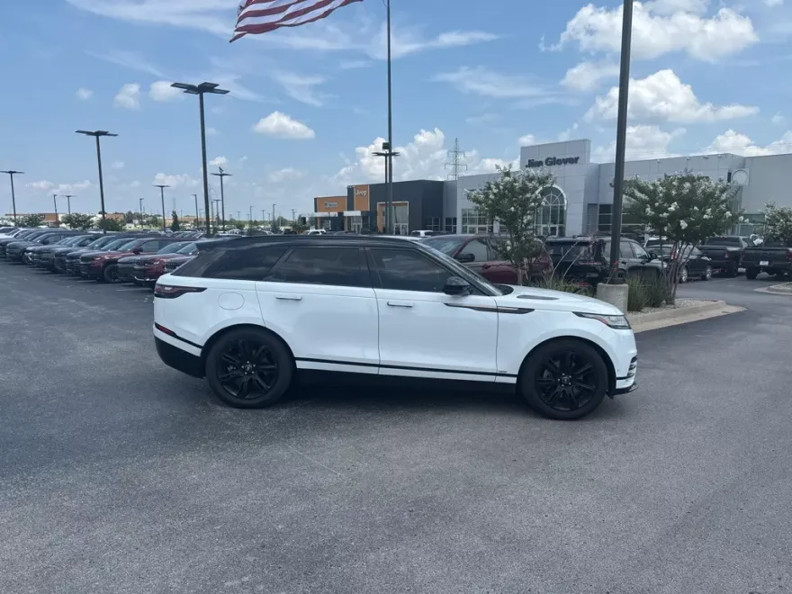 2019 Land Rover Range Rover Velar SE photo 1