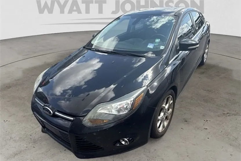 2012 Ford Focus Titanium photo 1