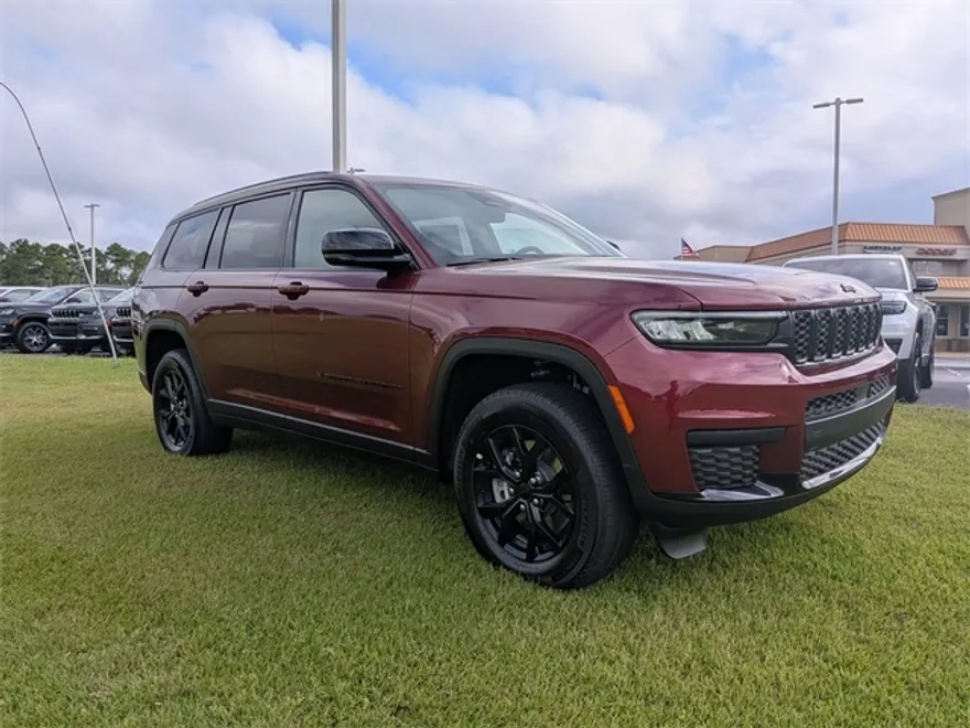 2025 Jeep Grand Cherokee Altitude X photo 1