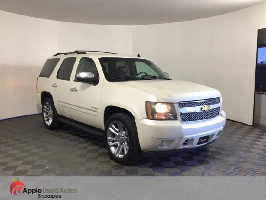 2011 Chevrolet Tahoe LTZ photo 1