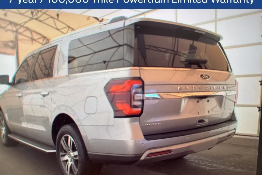 2022 Ford Expedition MAX Limited photo 1