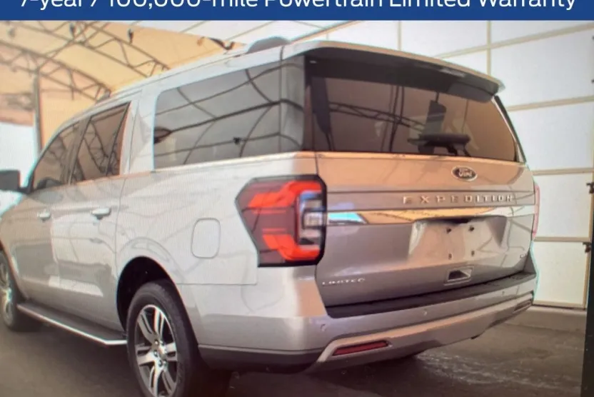 2022 Ford Expedition MAX Limited photo 1