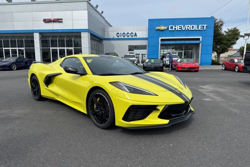 2023 Chevrolet Corvette Stingray Convertible 3LT photo 1