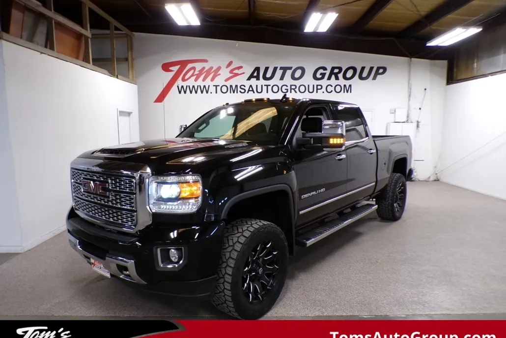 2019 Gmc Sierra HD Denali photo 1