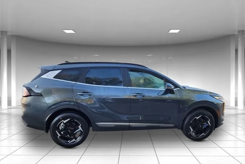 2026 Kia Sportage Hybrid EX photo 1
