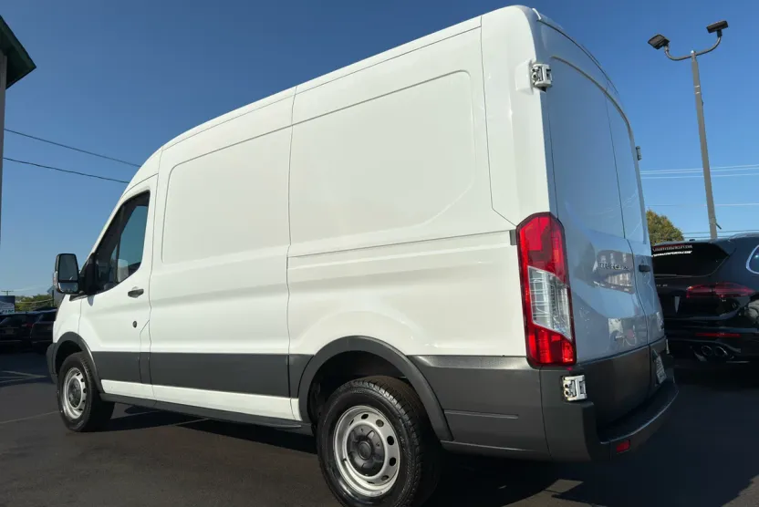 2017 Ford Transit Van photo 1