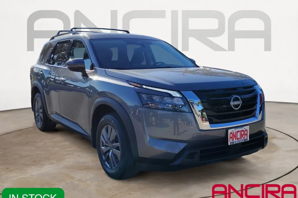 2025 Nissan Pathfinder SV photo 1