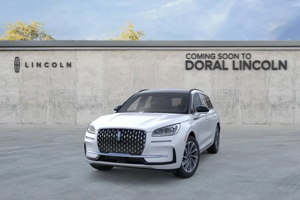 2025 Lincoln Corsair Grand Touring photo 1