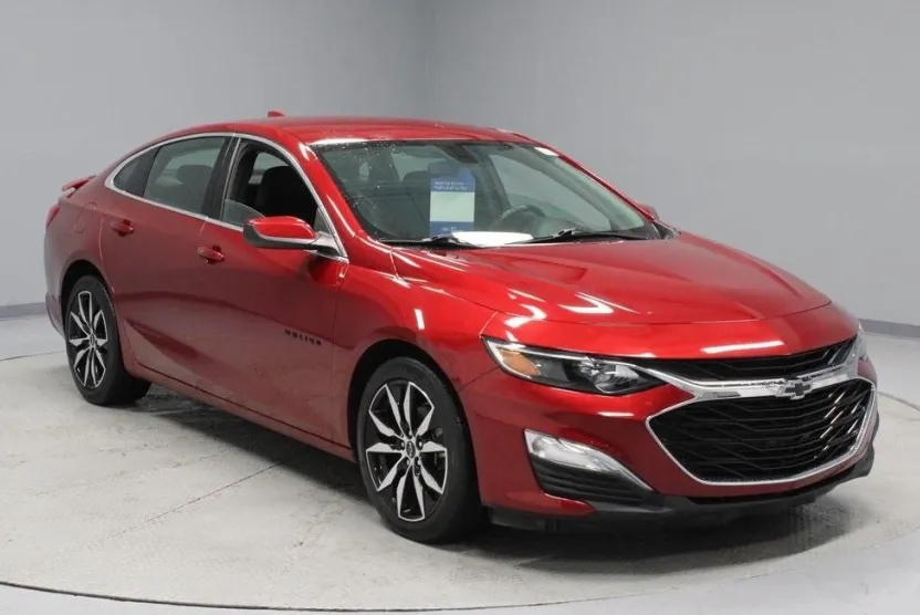 2021 Chevrolet Malibu RS photo 1