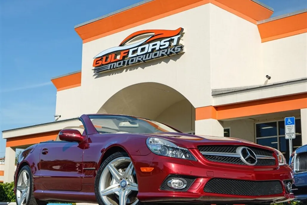 2011 Mercedes Benz SL 550 photo 1