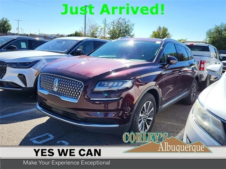 2023 Lincoln Nautilus Standard photo 1