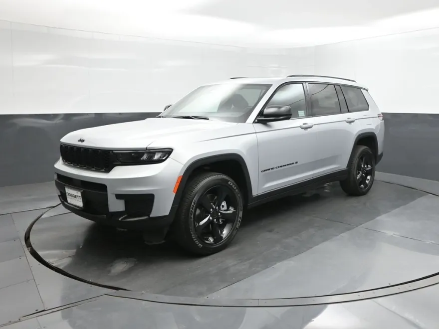 2025 Jeep Grand Cherokee Altitude X photo 1