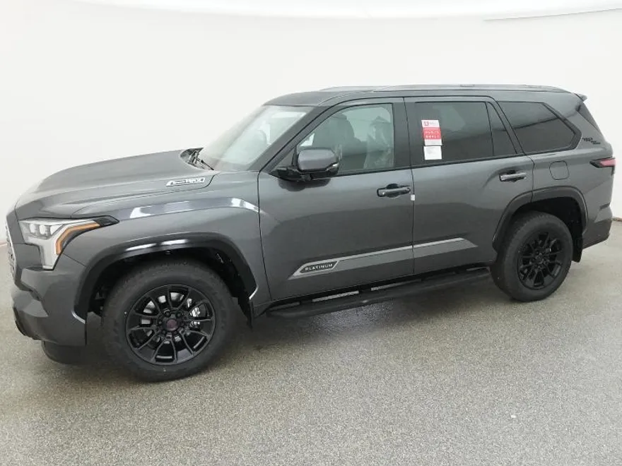 2026 Toyota Sequoia Platinum photo 1