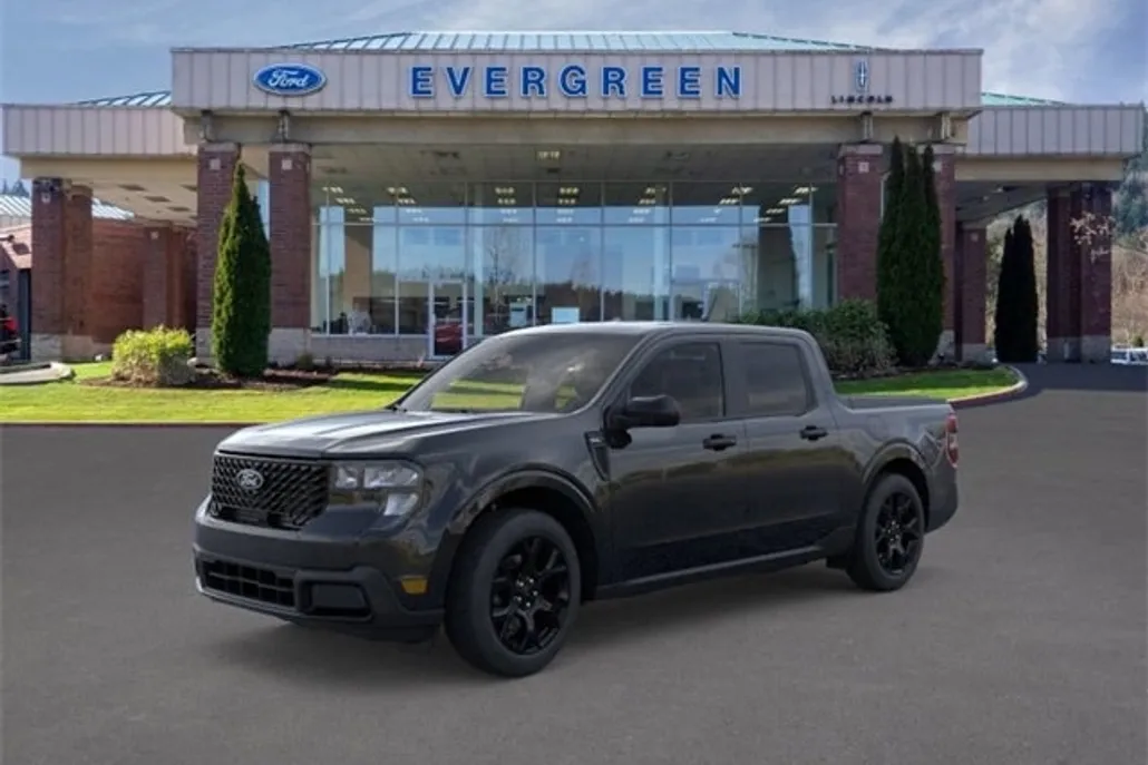 2025 Ford Maverick XLT photo 1