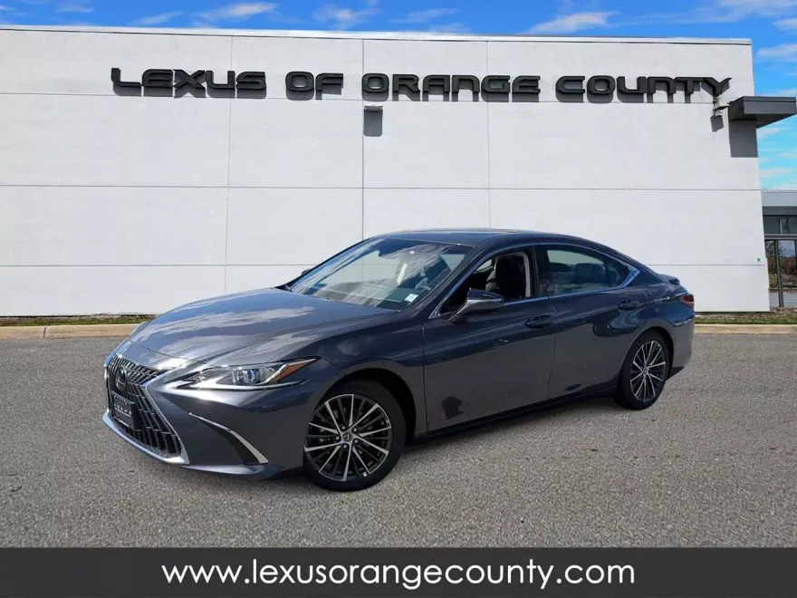 2025 Lexus ES 300h Premium photo 1