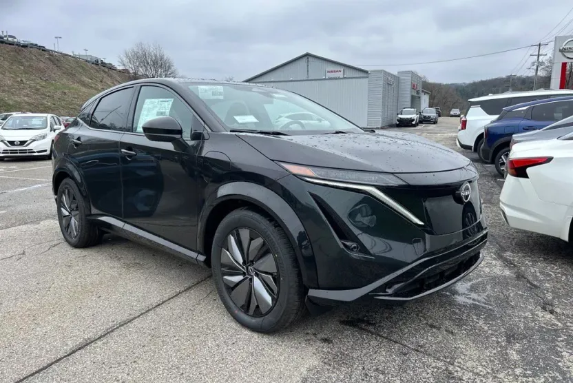2025 Nissan ARIYA Evolve+ photo 1