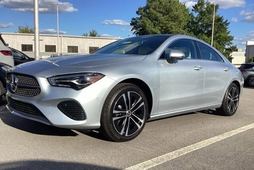 2025 Mercedes Benz CLA 250 photo 1