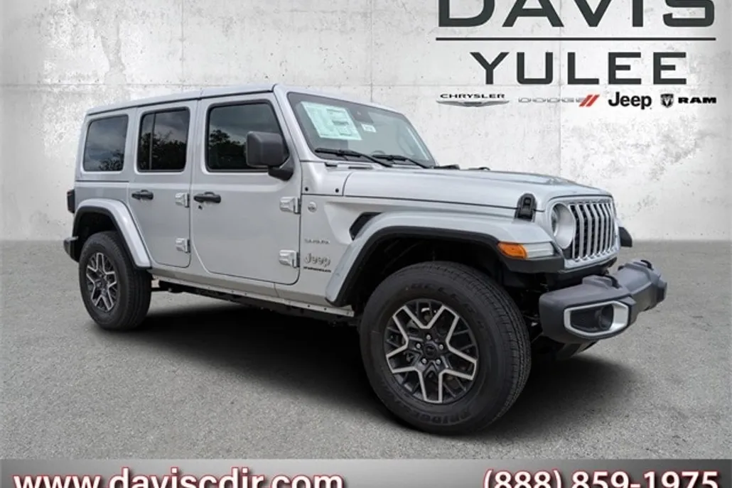 2024 Jeep Wrangler Sahara photo 1