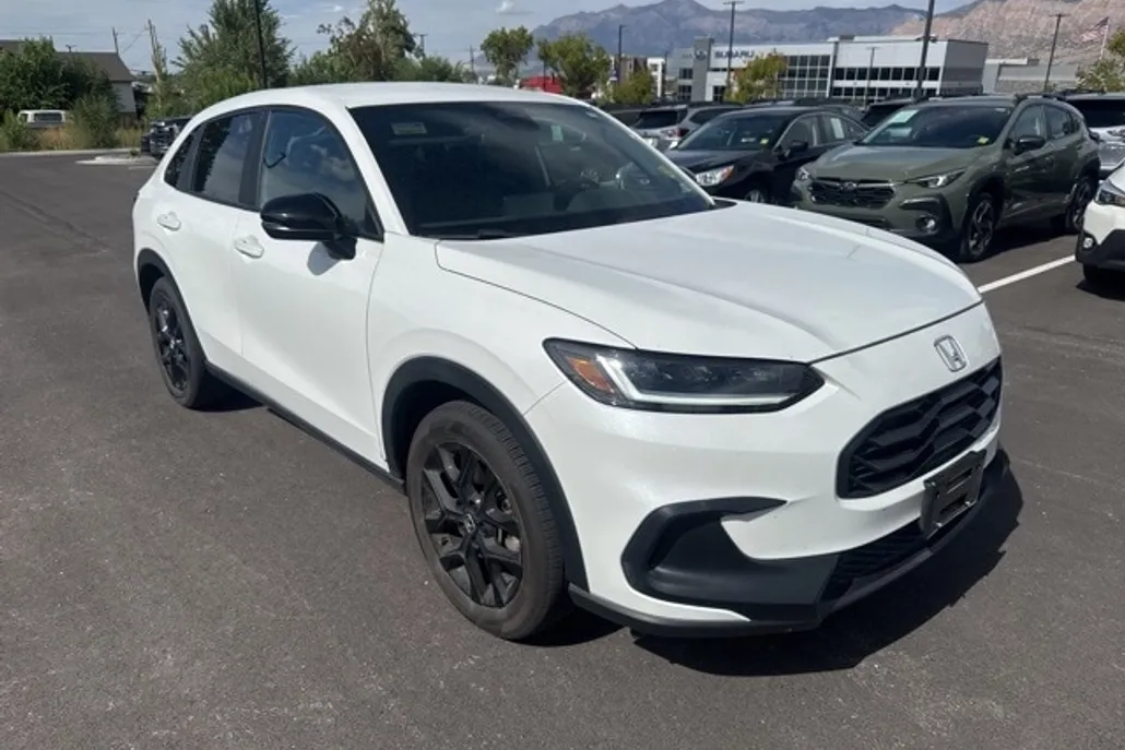 2024 Honda HR-V Sport photo 1