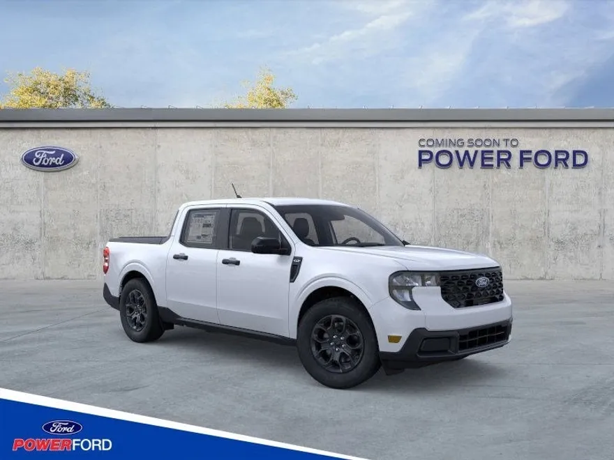 2025 Ford Maverick XLT photo 1