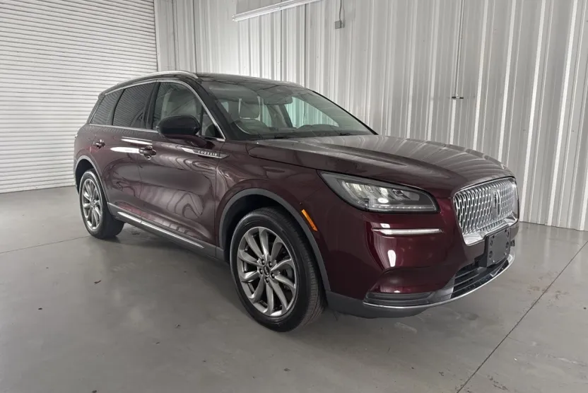 2021 Lincoln Corsair Standard photo 1