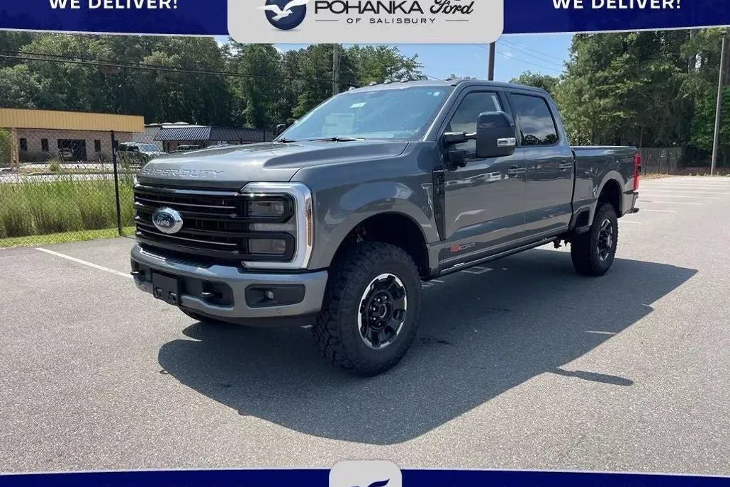 2025 Ford F-250 Platinum photo 1