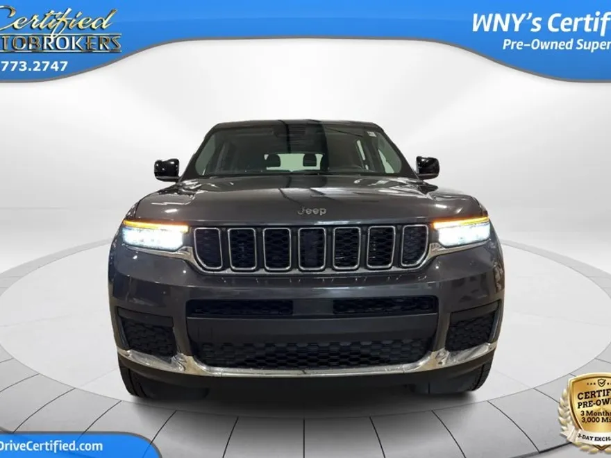 2023 Jeep Grand Cherokee Laredo photo 1