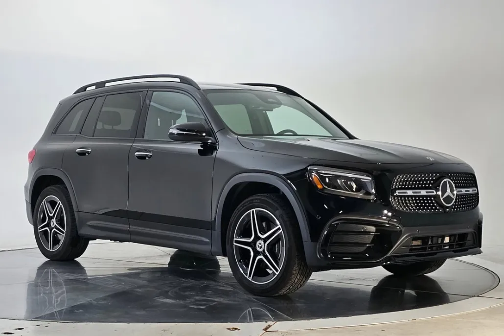 2024 Mercedes Benz GLB 250 4MATIC photo 1