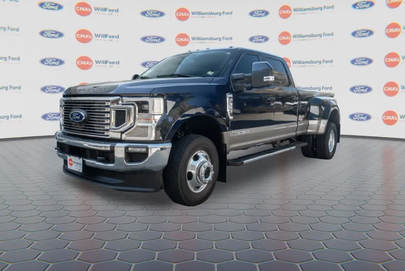 2022 Ford F-350 Lariat photo 1