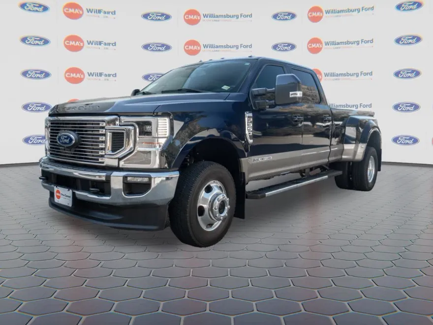 2022 Ford F-350 Lariat photo 1