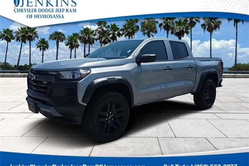 2024 Chevrolet Colorado Trail Boss photo 1