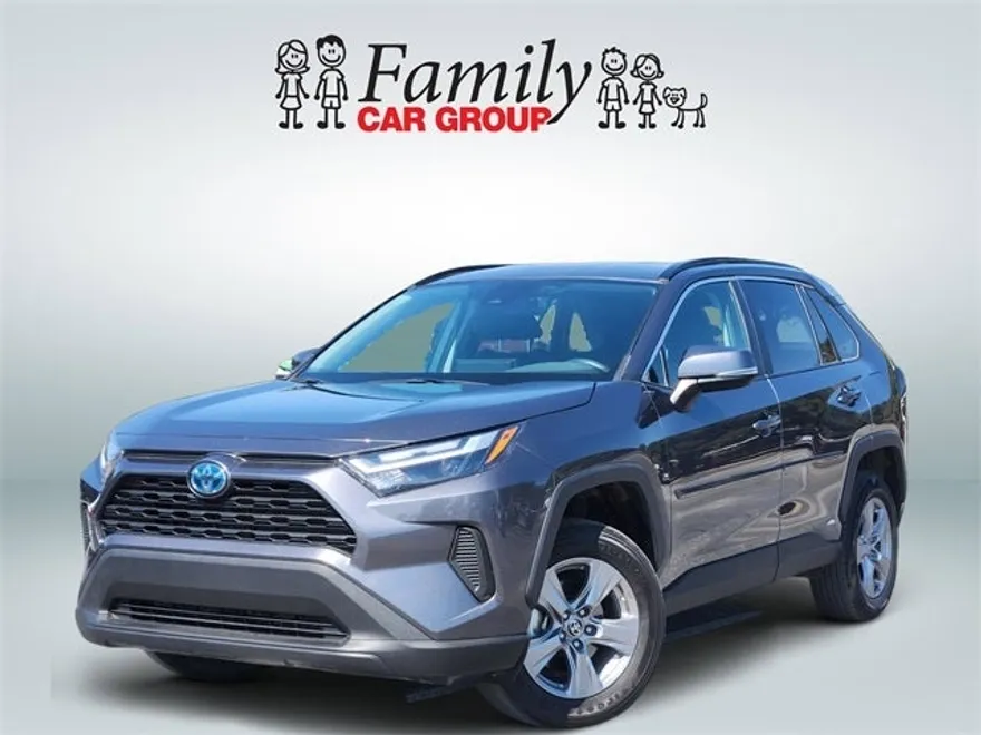 2024 Toyota RAV4 Hybrid LE photo 1