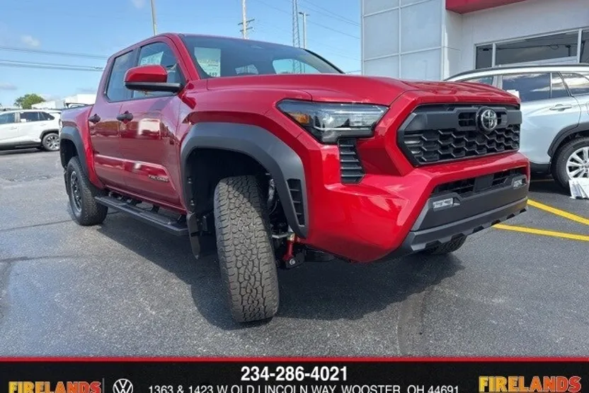 2025 Toyota Tacoma TRD Off-Road 4x4 Double Cab photo 1