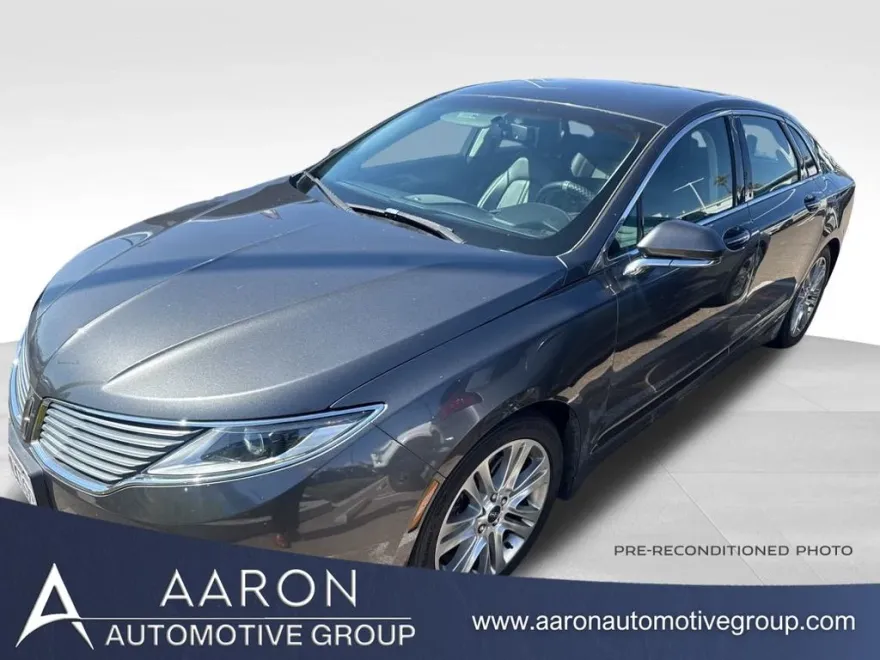 2016 Lincoln MKZ Base photo 1