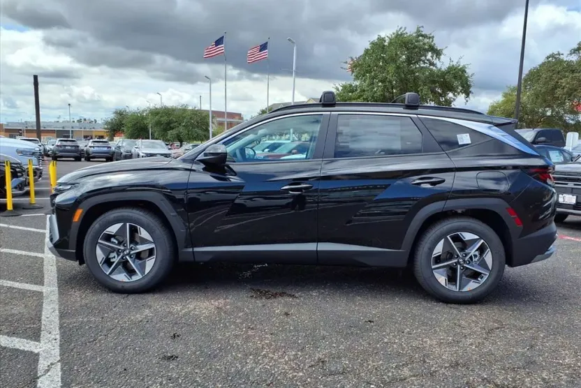 2026 Hyundai Tucson SEL photo 1