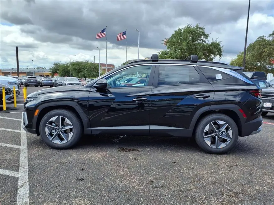 2026 Hyundai Tucson SEL photo 1