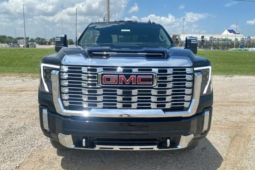 2025 Gmc Sierra 2500 HD Denali photo 1