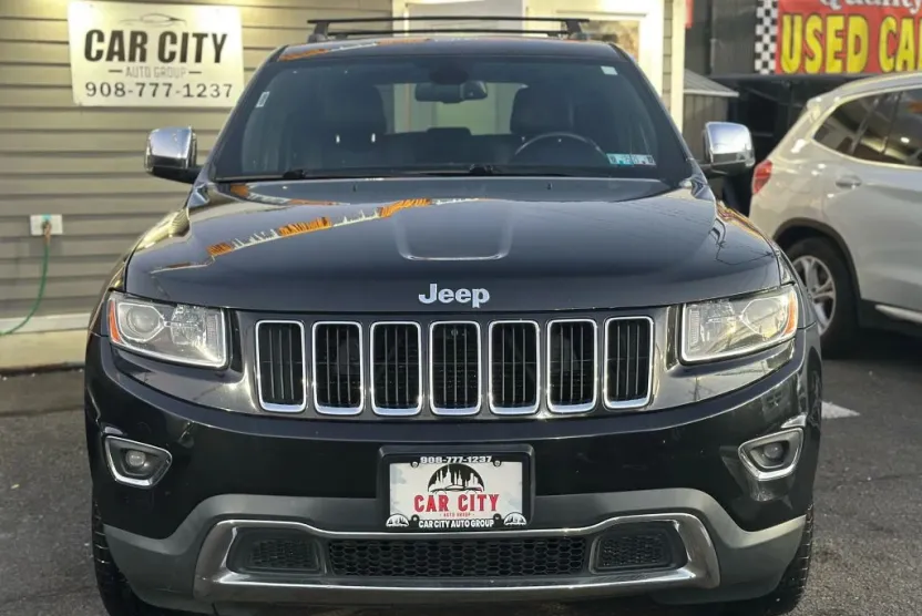 2016 Jeep Grand Cherokee Limited Sport photo 1