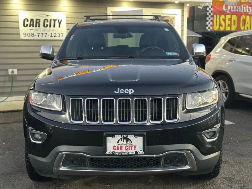 2016 Jeep Grand Cherokee Limited Sport photo 1