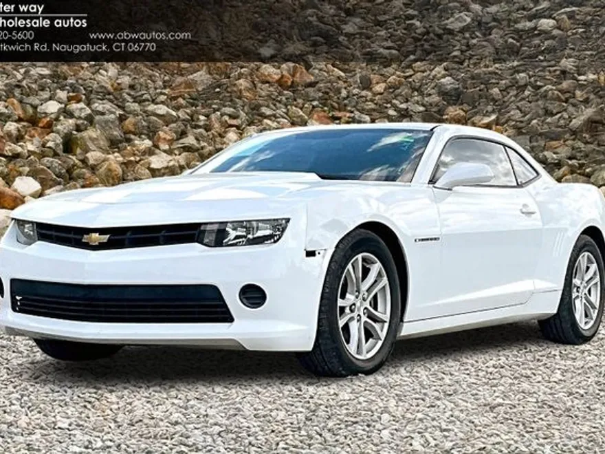 2015 Chevrolet Camaro LS photo 1