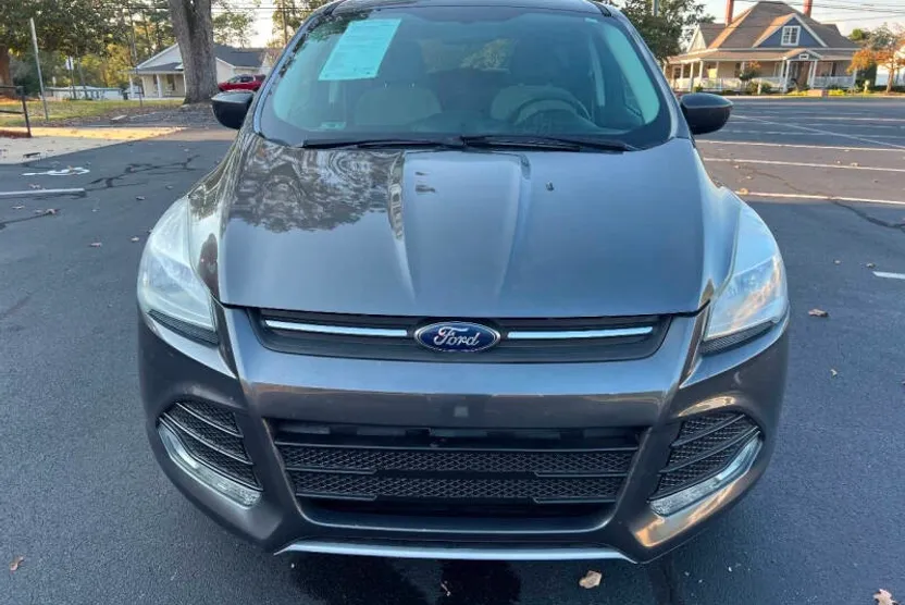 2015 Ford Escape SE photo 1