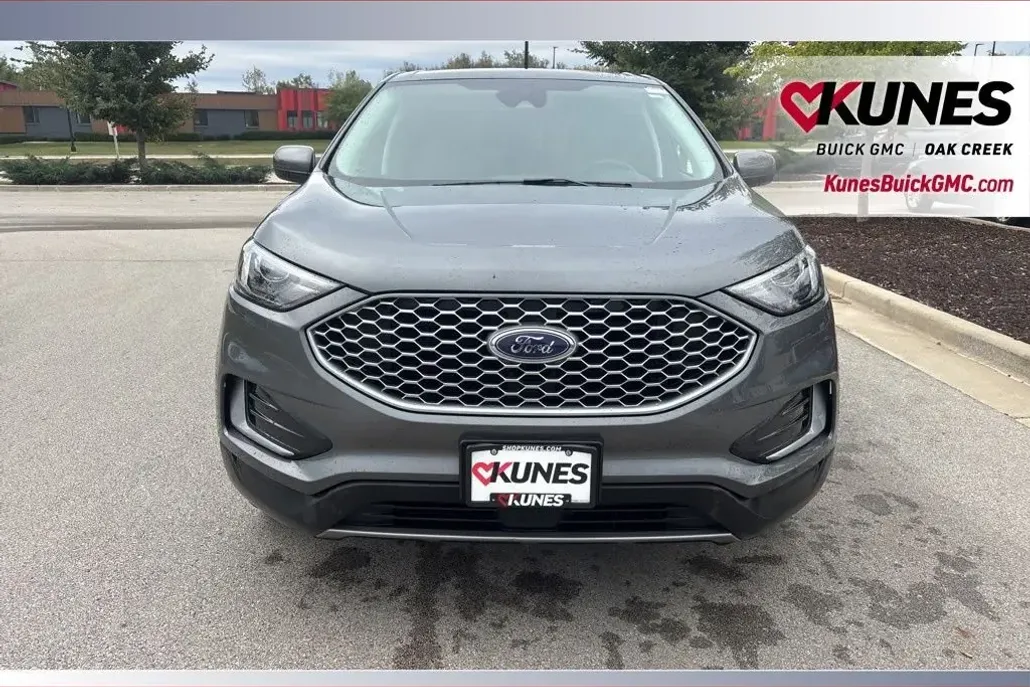 2024 Ford Edge SEL photo 1