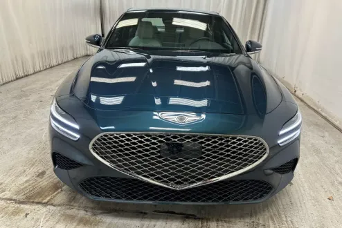 2025 Genesis G70 2.5T photo 2