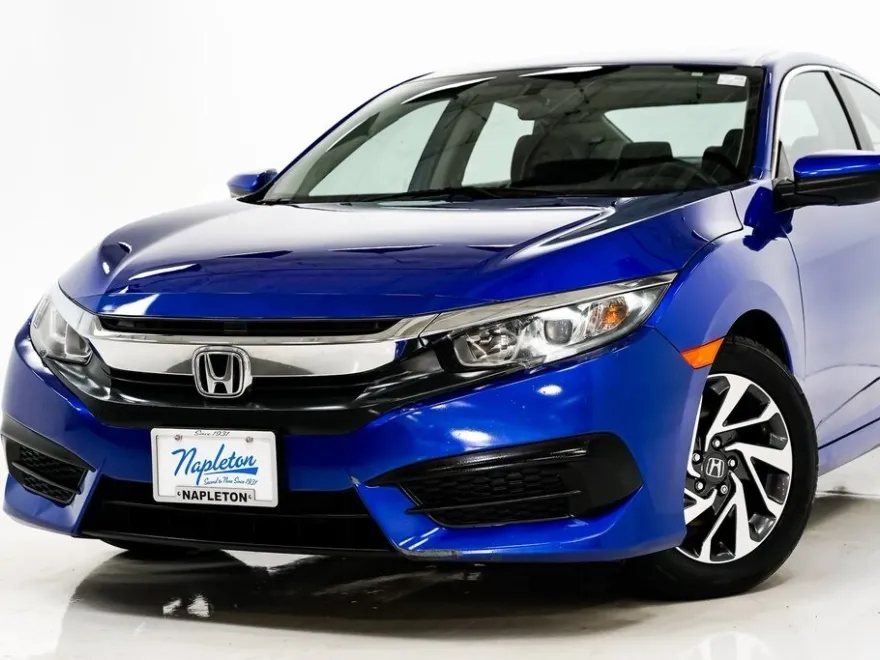 2018 Honda Civic EX photo 1