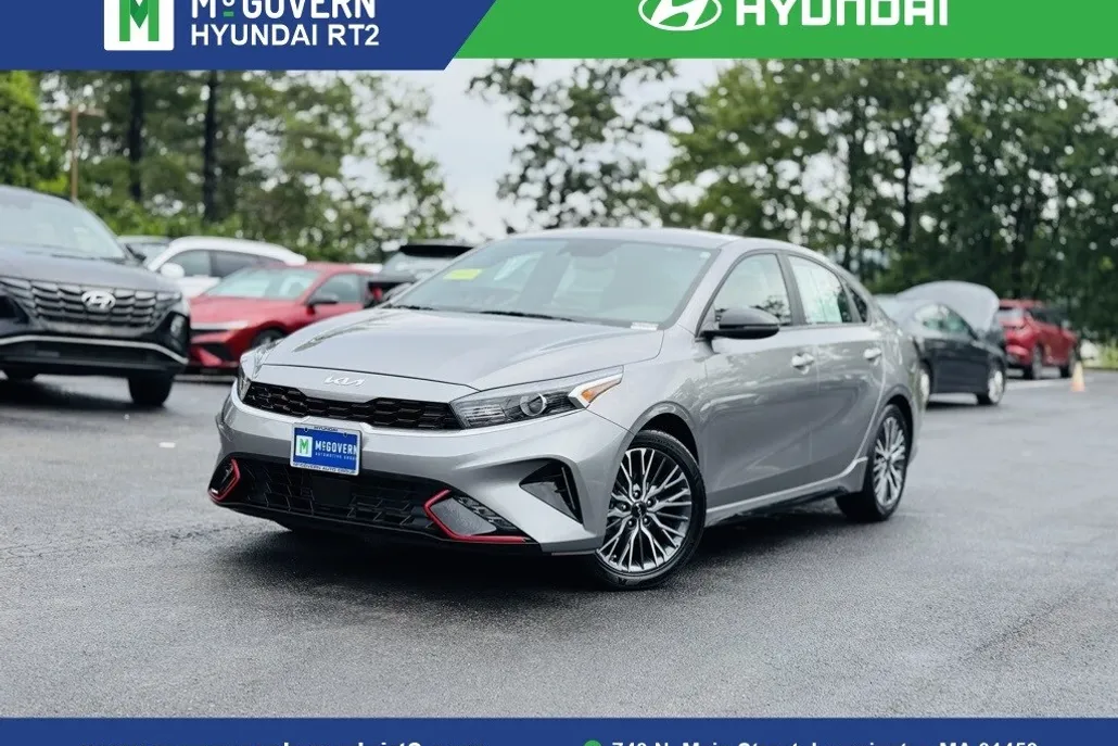 2023 Kia Forte GT-Line photo 1