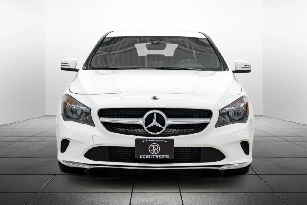 2018 Mercedes Benz CLA 250 4MATIC photo 1